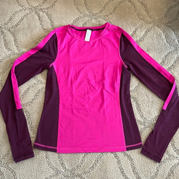 Tee - Picture 1 of 9